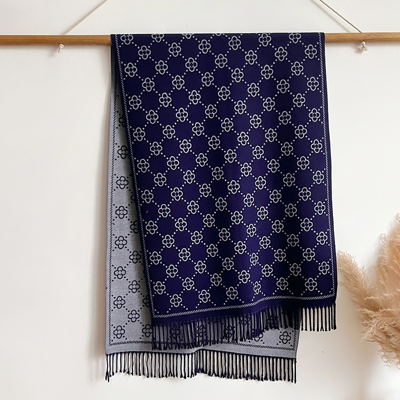 Brands Jacquard Design Winter  - Woven Scarf Blanket 评论和价格