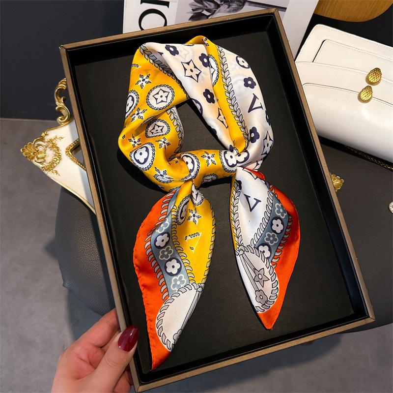70cm Square Scarf  for Women R - Ascot Neck Scarf 评论和价格